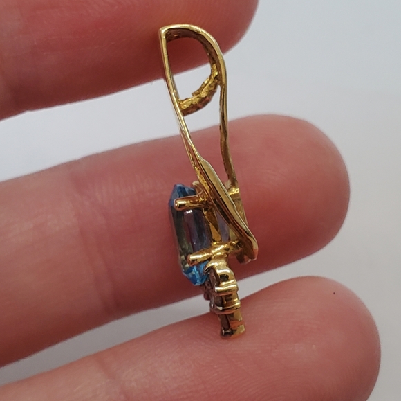 18k Yellow Gold Blue Topaz Diamond Pendant - Picture 6 of 11